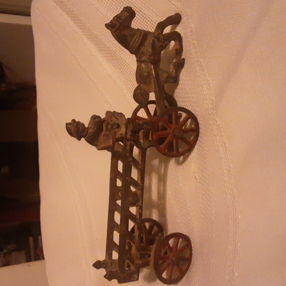 Antique Cast Iron Horse Drawn Firetruck